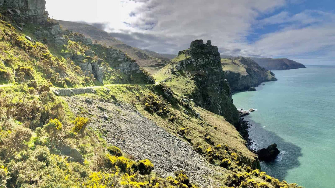 The Feats sponsors Tom’s Epic South West Coast Path Run in Memory of His Son, Sam